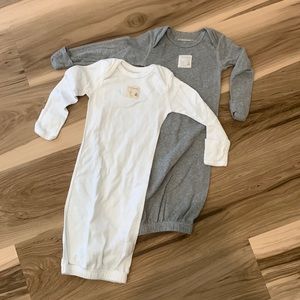 NWOT Burt's Bees Newborn Sleep Gown (0-6 months) set of 2